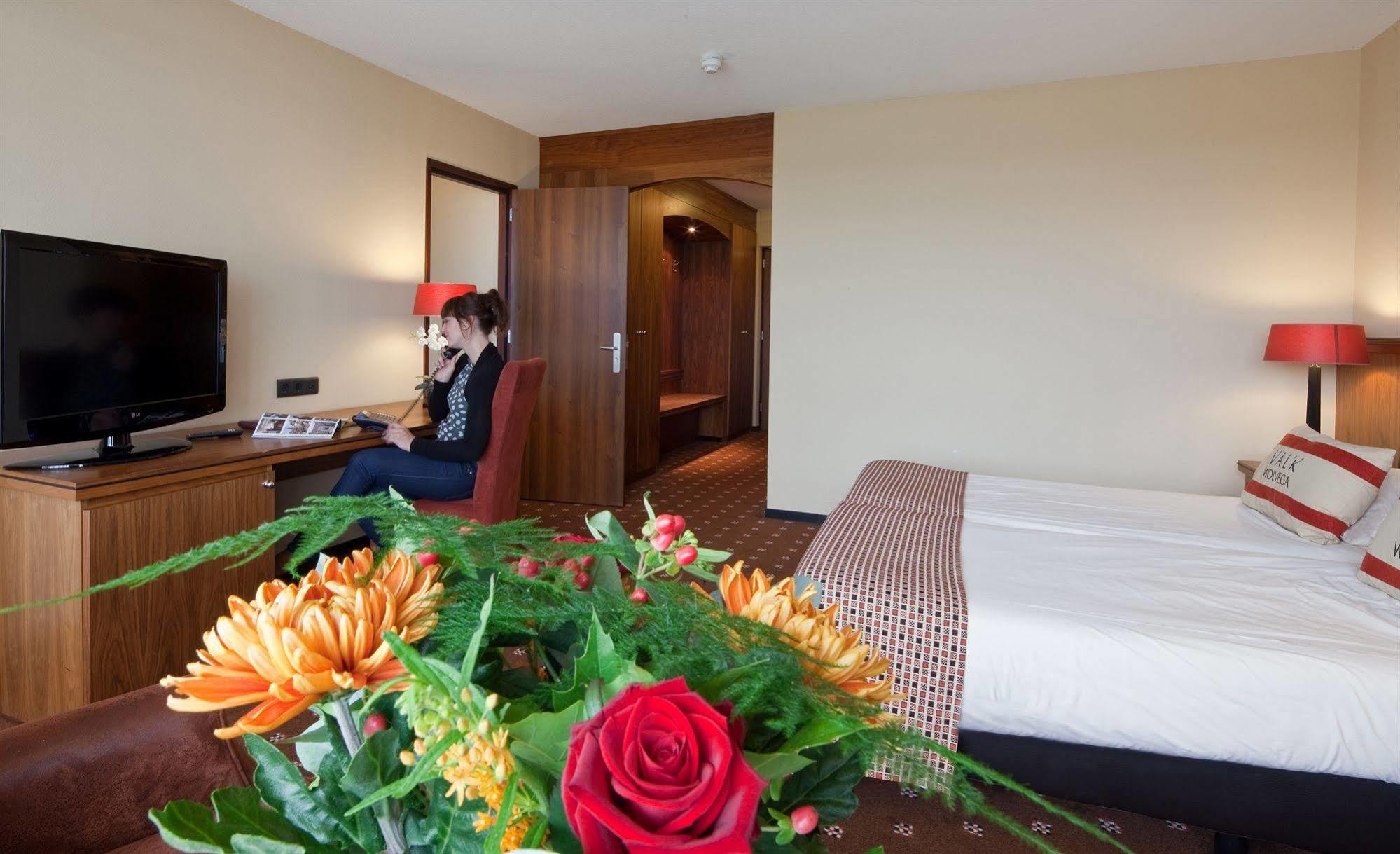 Hotel Van Der Valk Wolvega-Heerenveen Extérieur photo